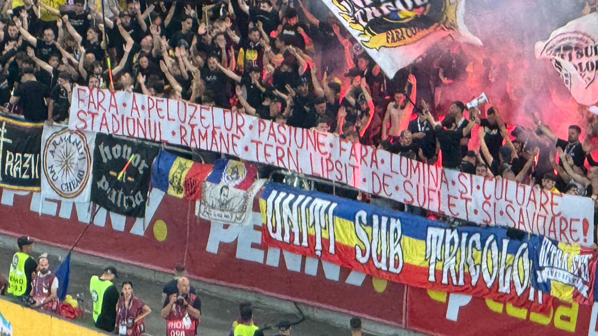 Bannere „Uniți sub Tricolor ” România - Cipru