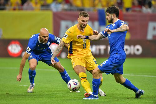 Denis Drăguș, în România - Cipru, în preliminariile CM/ FOTO: Cristi Preda (GSP)