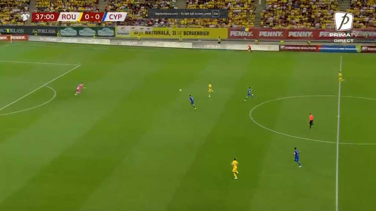 Faza îndelung analizată de VAR, cu câteva momente înainte ca România să „îngenuncheze” Cipru » Trebuia sau nu cartonaș roșu?