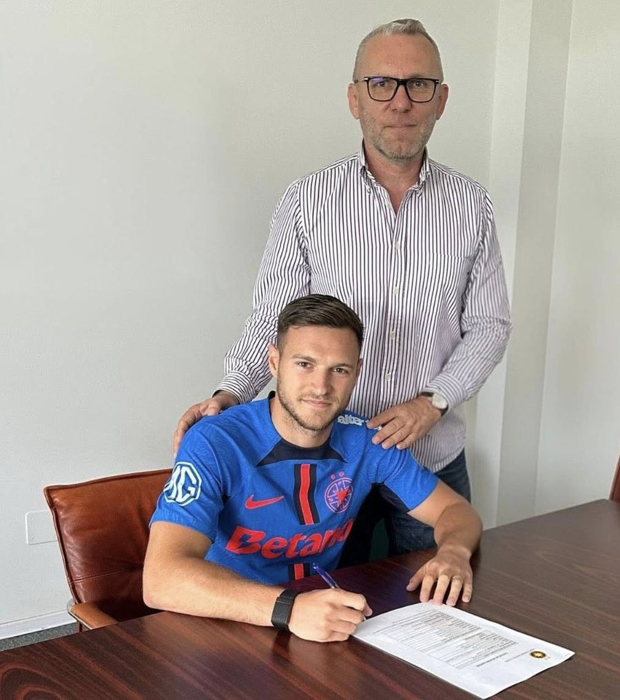 Dennis Politic alături de Cătălin Sărmășan, impresarul său / Foto: Facebook Ce le urează Dennis Politic dinamoviștilor. Noul fotbalist de la FCSB a închis comentariile la postare