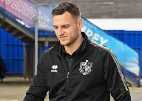 Dennis Politic a fost prezentat la FCSB, dar campioana a încurcat pozele » Postarea eronată a fost ștearsă rapid