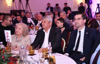 Casa Fotbalului se mută la Bratislava! Răzvan Burleanu, Mircea Lucescu, dar și alți federali vin la meciul de debut al României