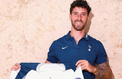 Transfer oficializat de Tottenham! » Concurență pentru Radu Drăgușin