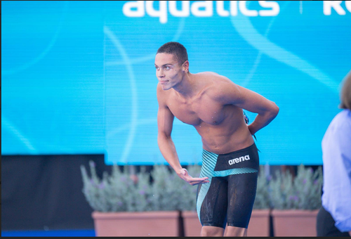 David Popovici la CE de la Roma în 2022, făcând o reverență FOTO Arhivă GSP