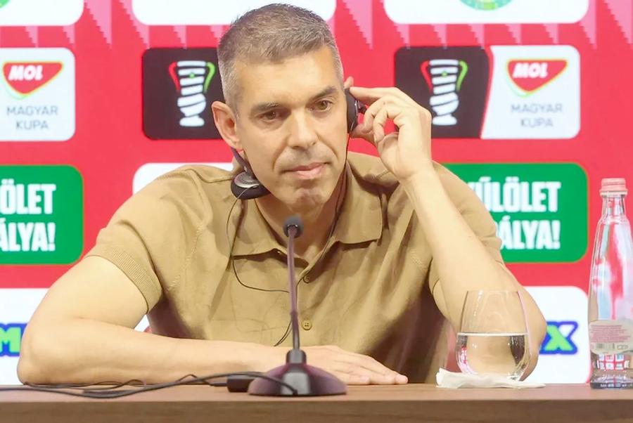 Nuno Campos. noul antrenor al lui Dinamo // FOTO: nemzetisport.hu Campos vrea să-i transfere la Dinamo: „Următoarele zile vor fi foarte aglomerate”