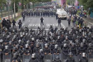 Mobilizare maximă înainte de Cupa Mondială: 100.000 de politiști pe străzi