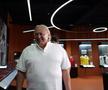 Miodrag Belodedici și Dănuț Lupu, la colecția tuturor baloanelor folosite la Campionatele Mondiale