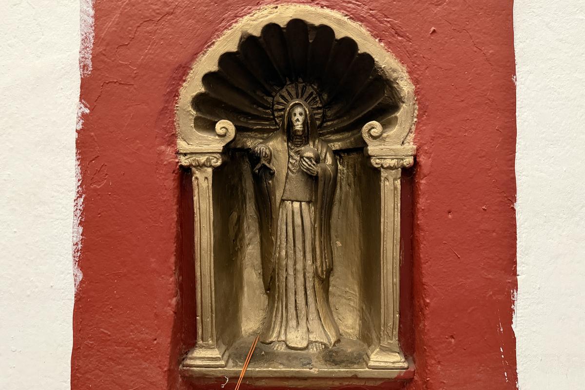 Imagini de la Santuario de la Santa Muerte