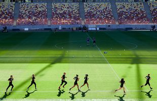 CSM București se antrenează pe Arena Națională » Antrenorul Adrian Vasile: „Stadionul arată bine şi e o plăcere să alergi pe gazon”