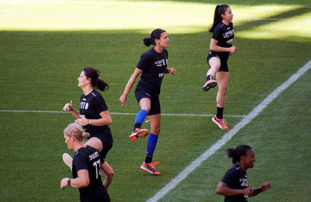 Cristina Neagu e bucuroasă că a revenit la antrenamente: „Sper din tot sufletul să putem relua şi competiţiile”