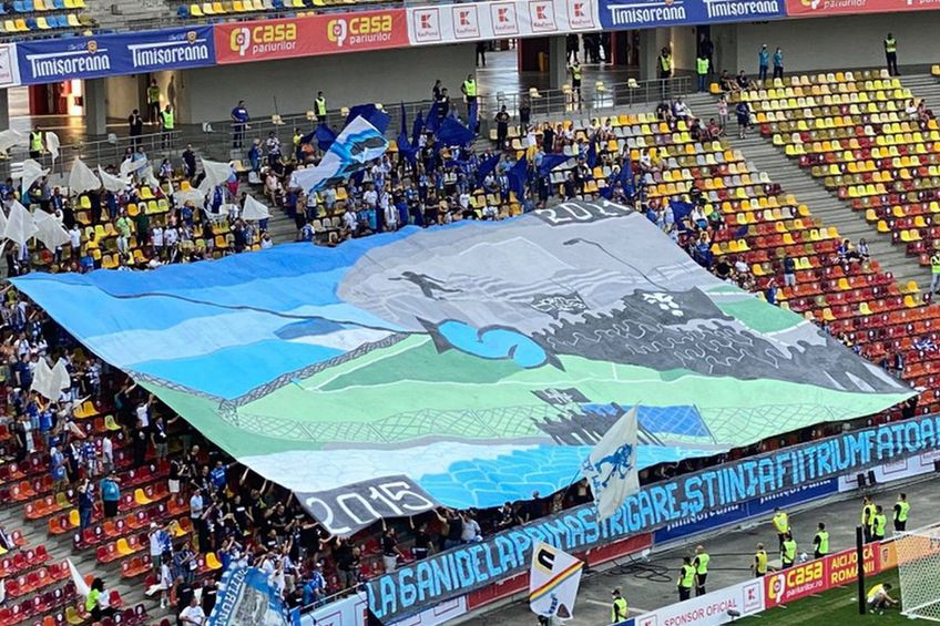 Fanii Universității Craiova prezenți pe Arena Națională la Supercupa cu CFR Cluj au produs confuzie cu un banner afișat în peluză