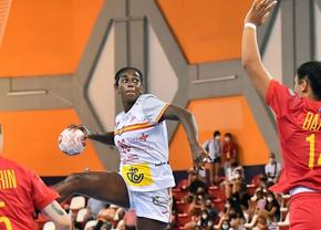 Naționala de handbal a României, cobai pentru reprezentativa Spaniei! „Cum să trimiți jucătoarele nepregătite, nu au pus mâna pe minge de mai bine de o lună?!”