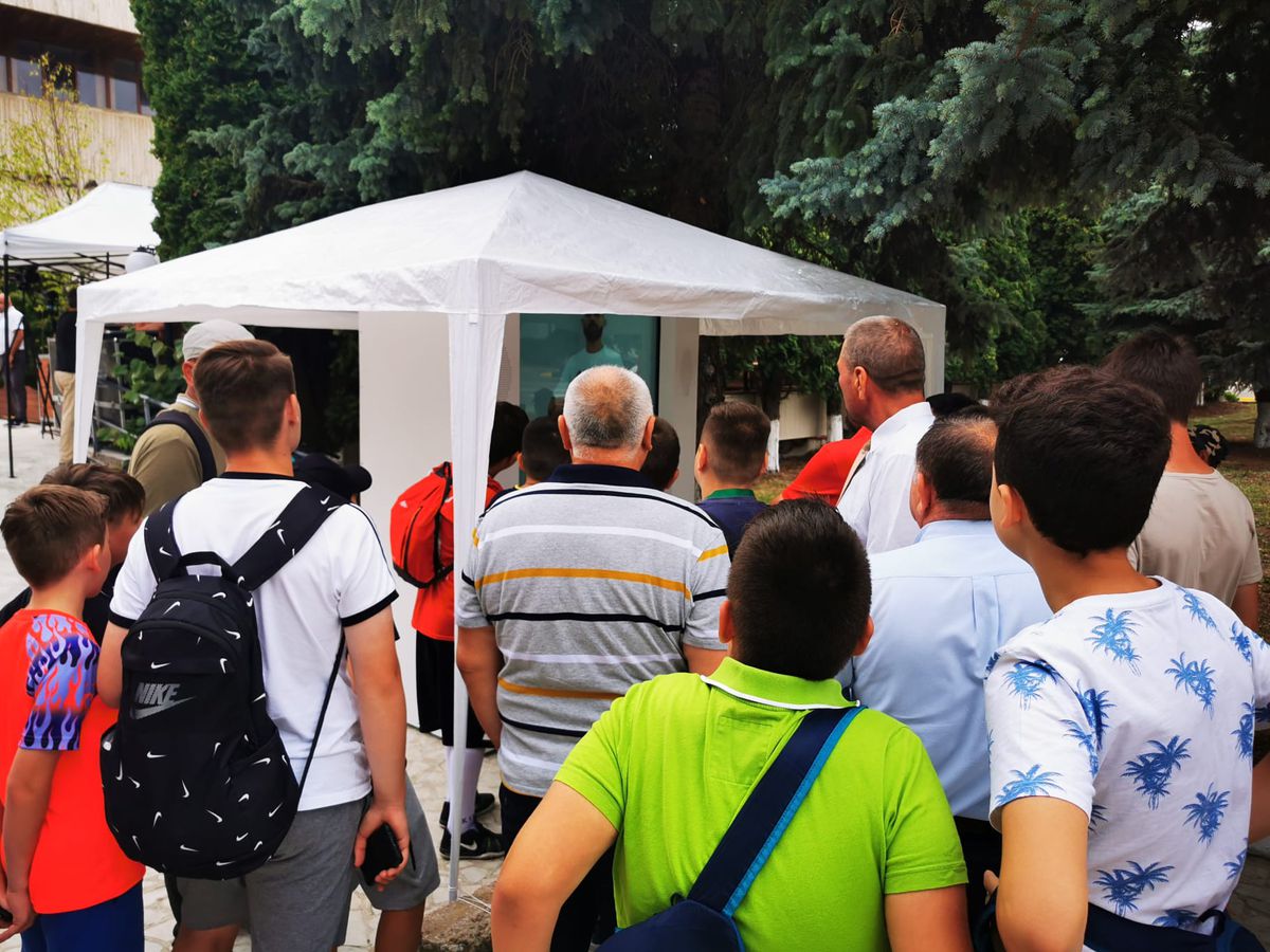 FC Botoșani, prezentare echipament și siglă