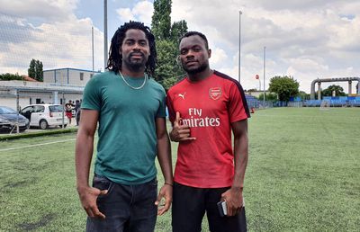 Doi camerunezi se oferă să joace și gratis la Dinamo: „A câștigat Champions League... Aaa, Steaua a fost!”