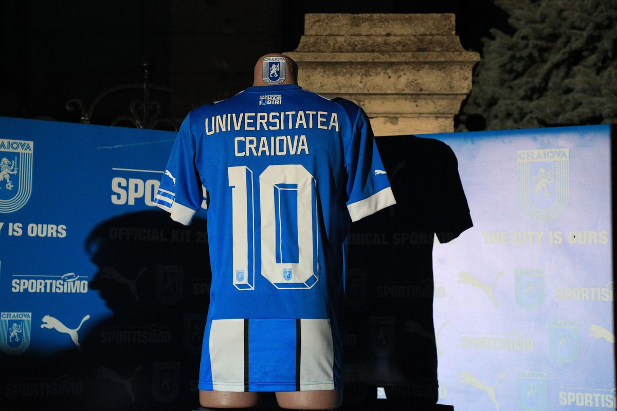Lora a prezentat noul echipament al Universității Craiova » Fanii sunt furioși: „Suntem KO la transferuri”
