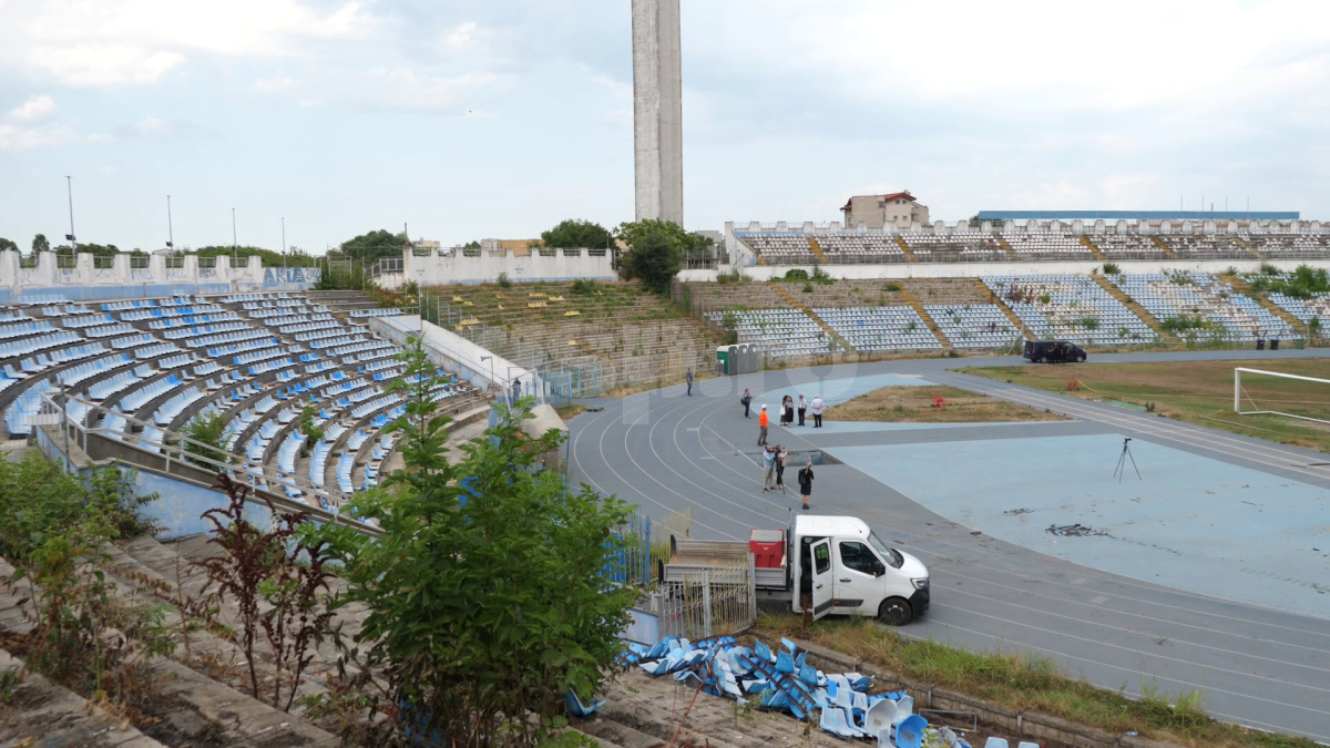 Au intrat buldozerele pe stadionul din Constanța! Imagini spectaculoase surprinse de reporterii GSP + cum va arăta noua arenă