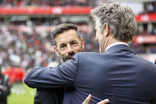 Ruud van Nistelrooy și Edwin van der Sar au rămas prieteni și după ce s-au retras din fotbal // Foto: Imago