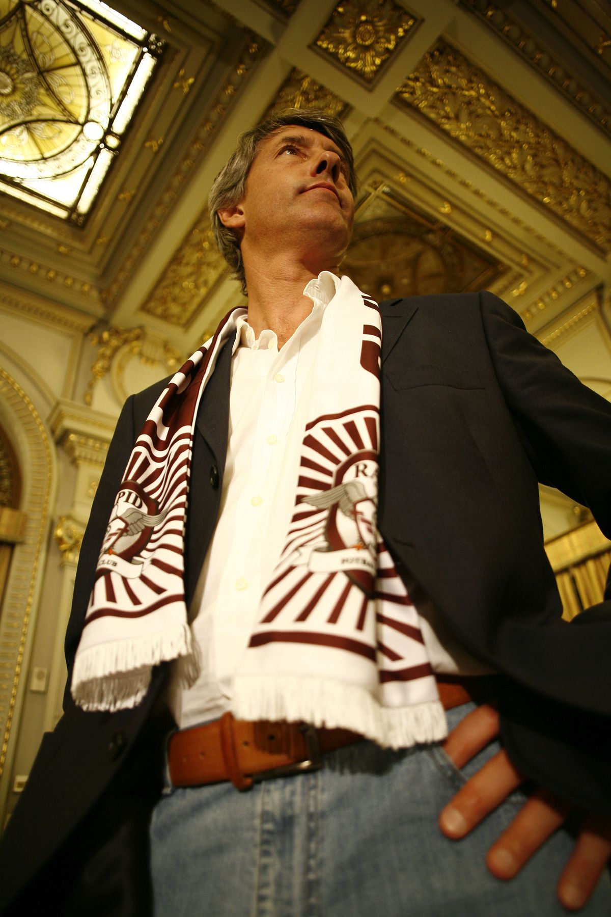 Portretul noului antrenor de la Rapid: 4 trofee, o mare bilă neagră + cum l-a umilit pe Becali: „M-a jignit în ultimul hal!”