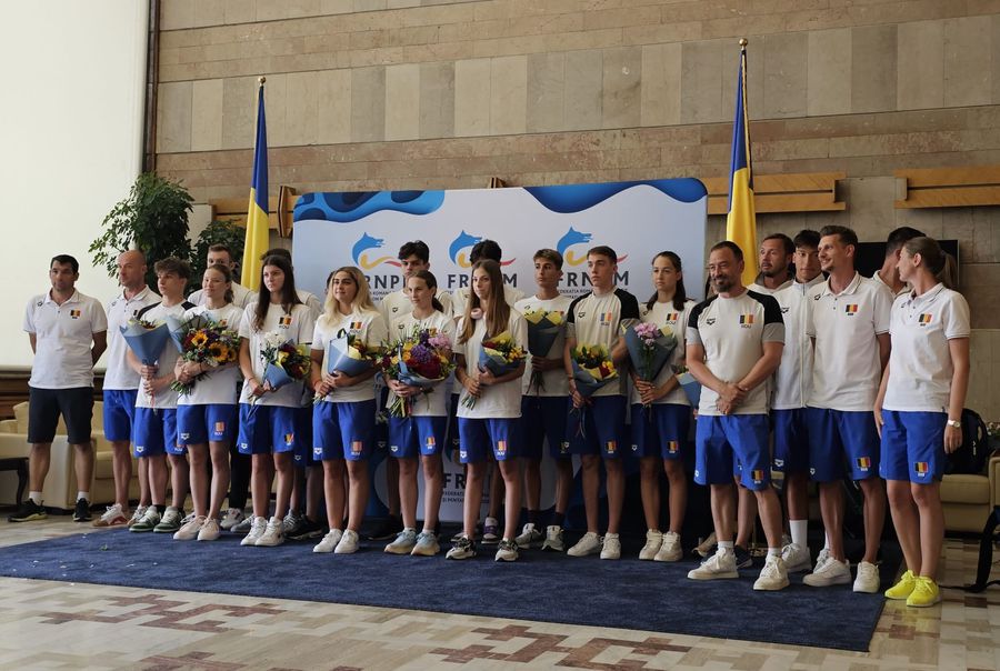Înotătorii „tricolori” care au participat la Campionatele Europene de Juniori de la Belgrad au revenit în țară. Cum a trăit Vlad Stancu calificarea la JO + La ce visează Daria-Măriuca Silișteanu și Vlad Mihalache