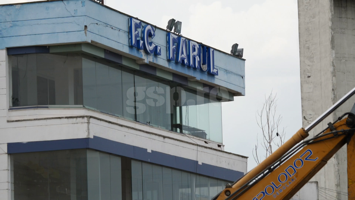 Au intrat buldozerele pe stadionul din Constanța! Imagini spectaculoase surprinse de reporterii GSP + cum va arăta noua arenă