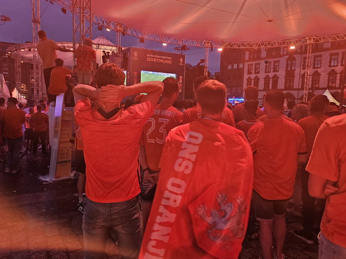 Invazia Oranje » Atmosferă electrizantă în fan zone-ul din Dortmund