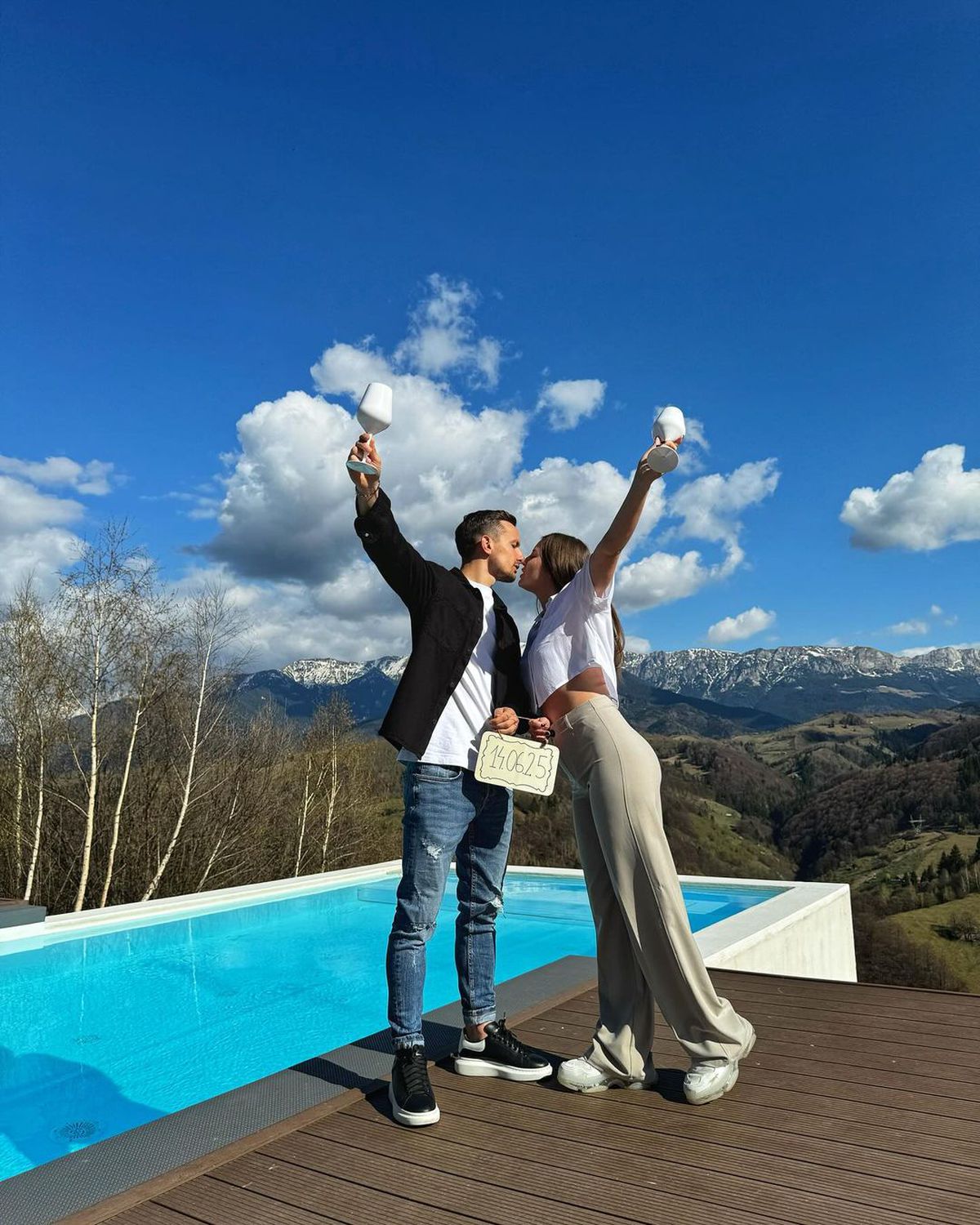 Cui i-a dedicat Marius Ștefănescu reușita extraordinară cu Farul: a cerut-o de soție pe Ileana vara aceasta