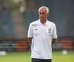 Jose Mourinho, în timpul unui antrenament ca A1 al celor de la Fenerbahce. Sursă foto: Imago