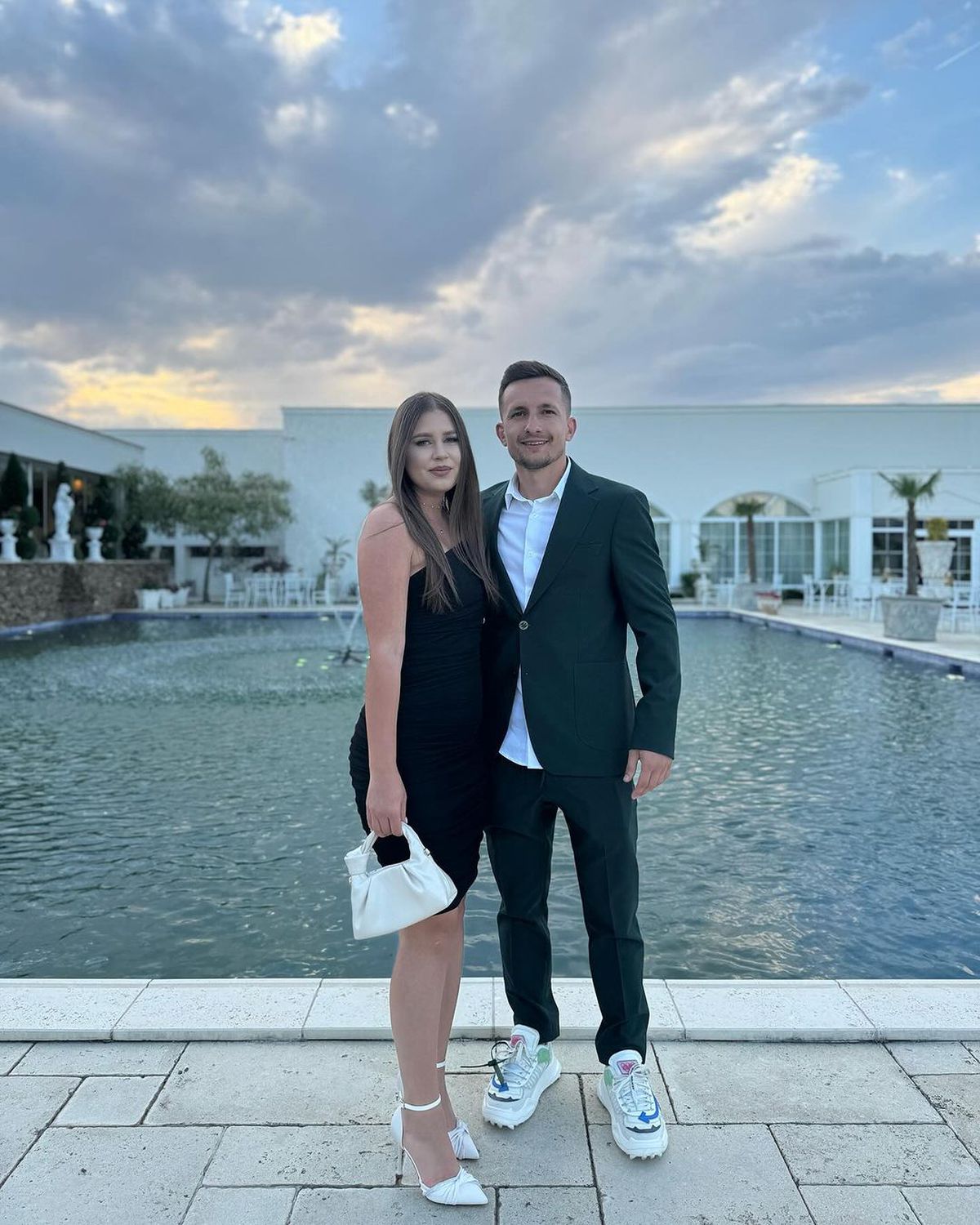 Cui i-a dedicat Marius Ștefănescu reușita extraordinară cu Farul: a cerut-o de soție pe Ileana vara aceasta