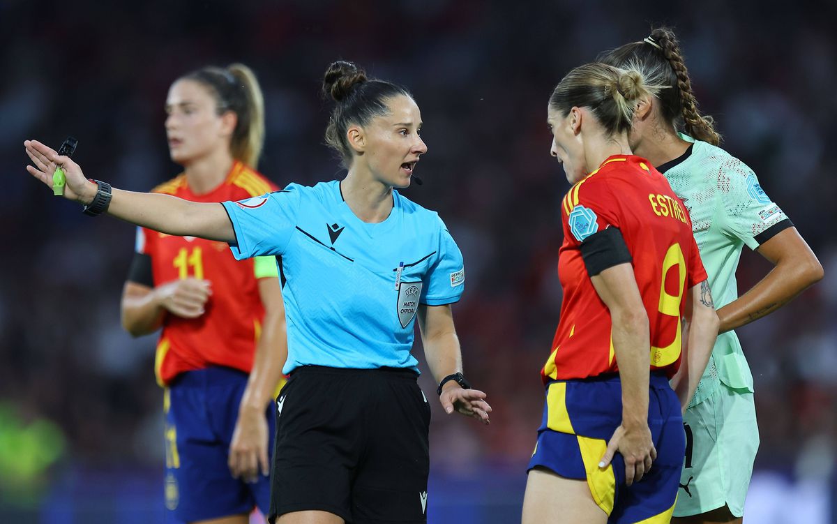 Arbitraj românesc de top la EURO 2025! Alina Peșu și Iuliana Demetrescu au fost delegate din nou la meciuri tari