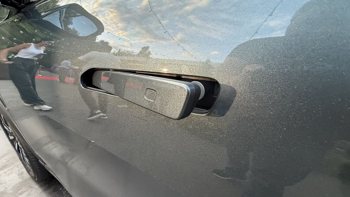 Cele două mașini chinezești care dau peste cap piața auto din România! Noul SUV ar putea deveni coșmarul Daciei