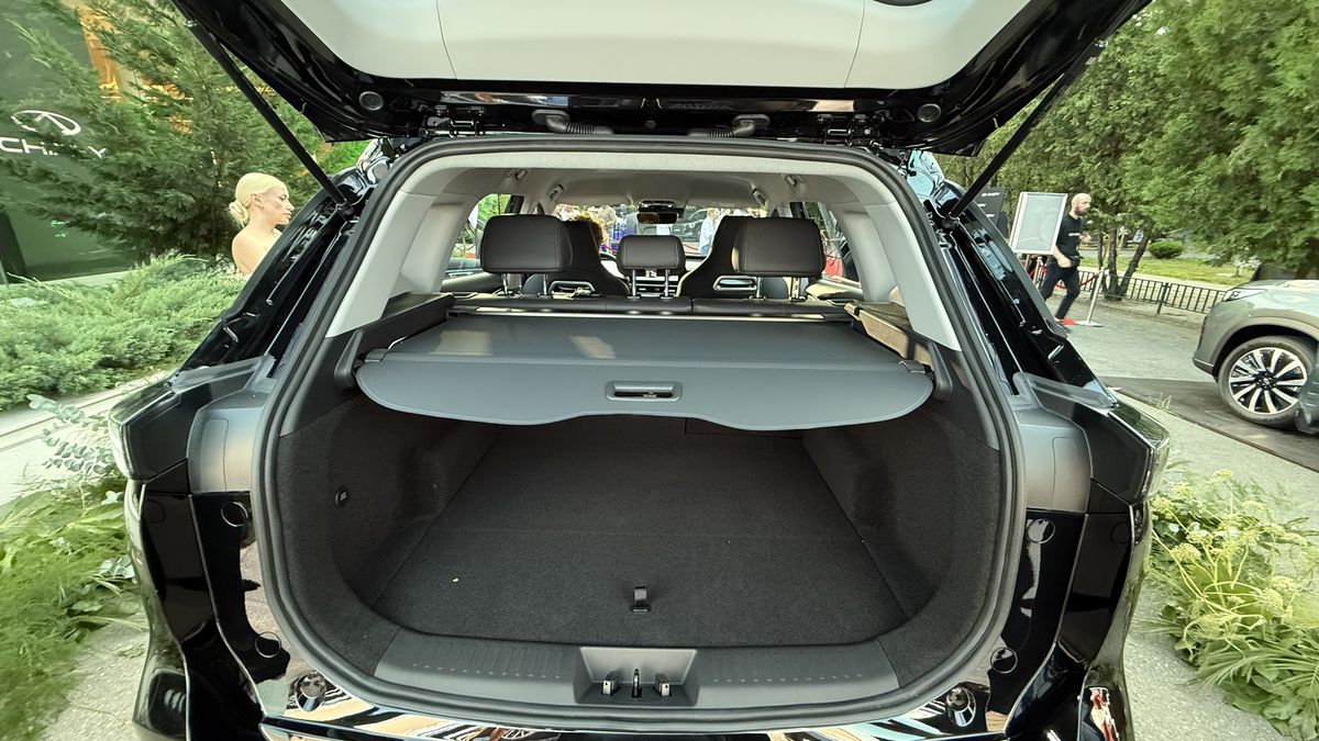 Cele două mașini chinezești care dau peste cap piața auto din România! Noul SUV ar putea deveni coșmarul Daciei