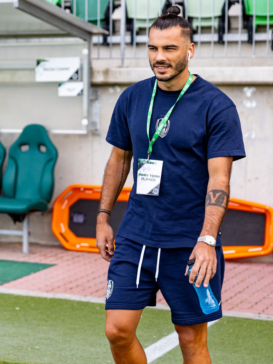 Mihai Stoica a pus lupa pe CFR Cluj: „O mare problemă” + „Nu văd echipa fără el”