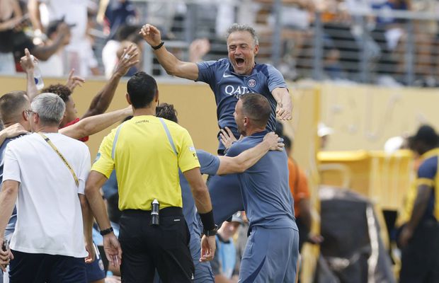 Luis Enrique, nemilos: „Telefonul meu e plin de mesaje de la fanii Barcelonei”