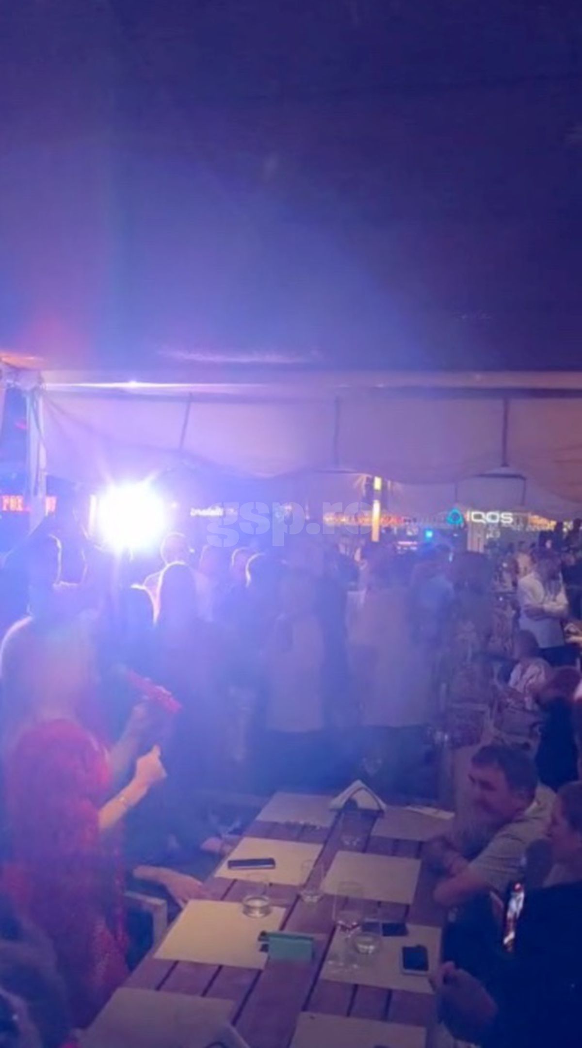 Loredana, show pe masa lui Gică și Ianis Hagi » Petrecere „legendară” joi seara în stațiunea Mamaia! Tot „numărul”, surprins de GSP