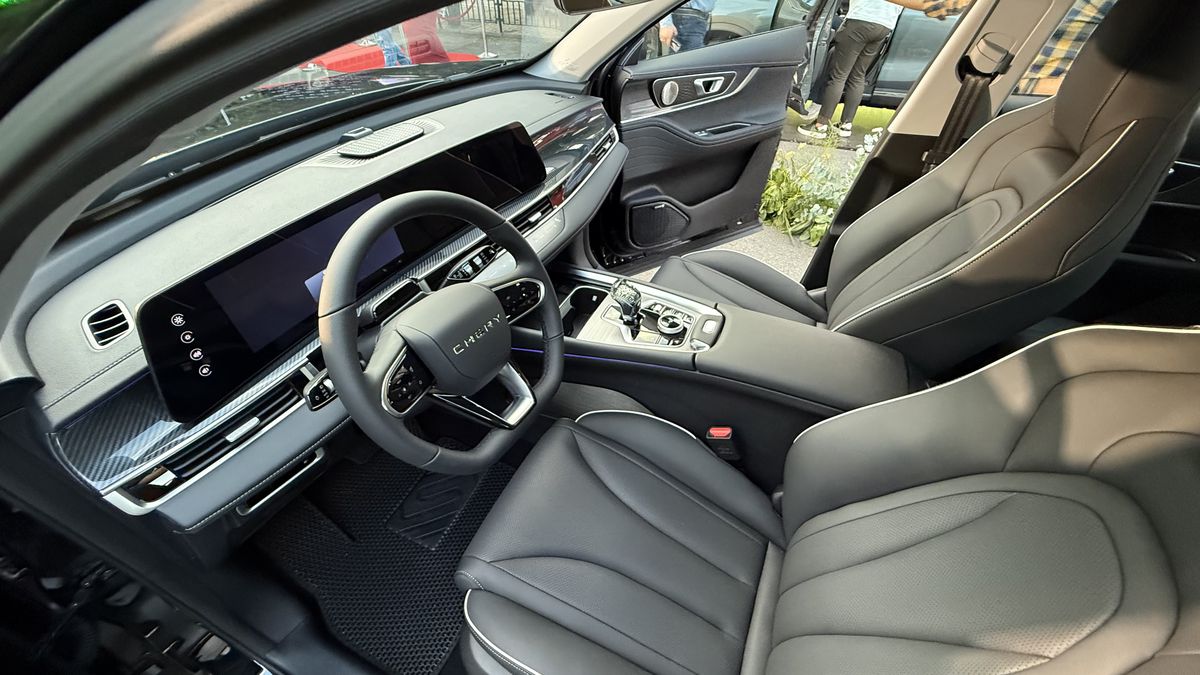 Cele două mașini chinezești care dau peste cap piața auto din România! Noul SUV ar putea deveni coșmarul Daciei