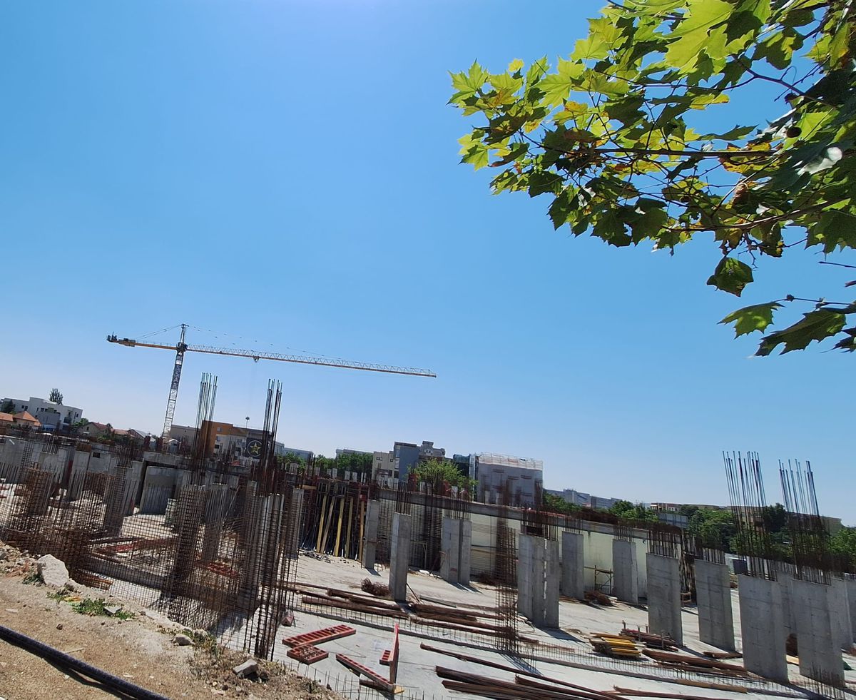 Imagini de pe șantierul velodromului interior de la Craiova, iulie 2025 // foto: GSP