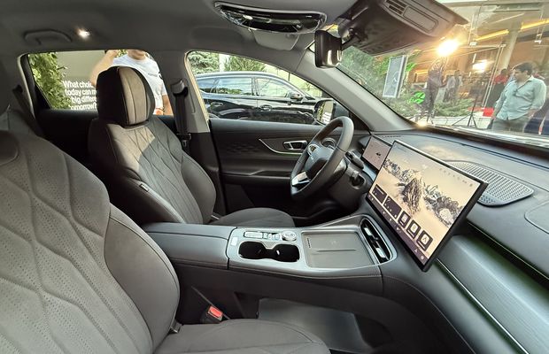 Cele două mașini chinezești care dau peste cap piața auto din România! Noul SUV ar putea deveni coșmarul Daciei