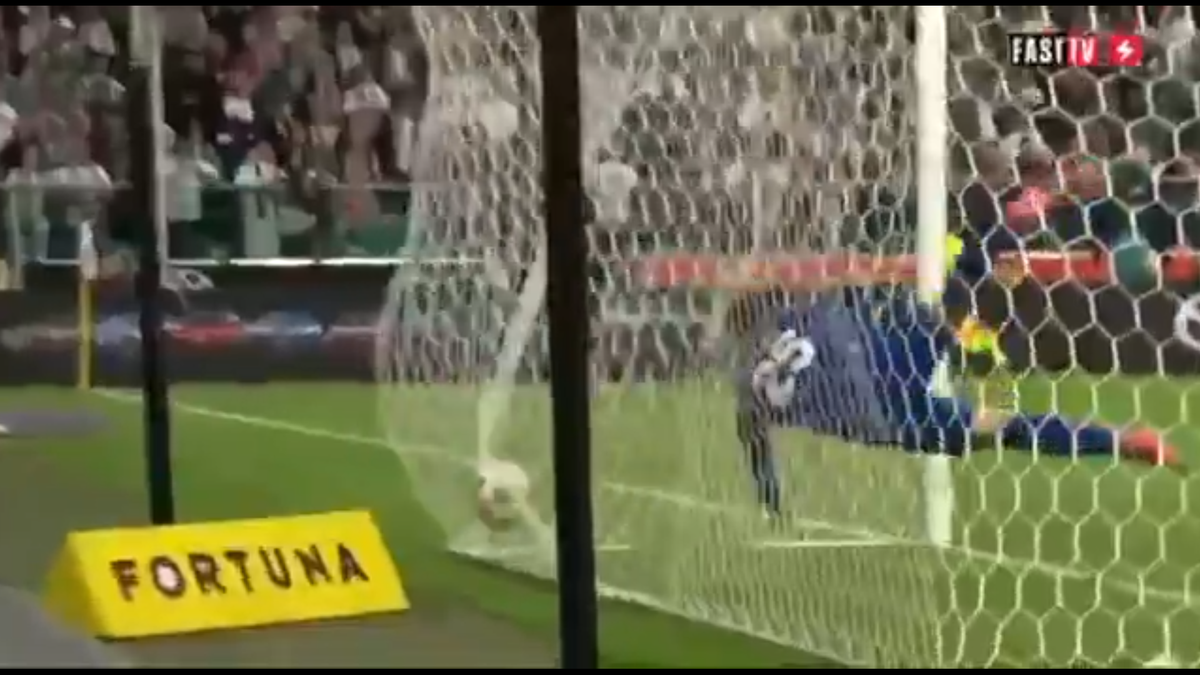 Andrei Vlad a primit un gol de toată frumusețea în Legia - Aktobe