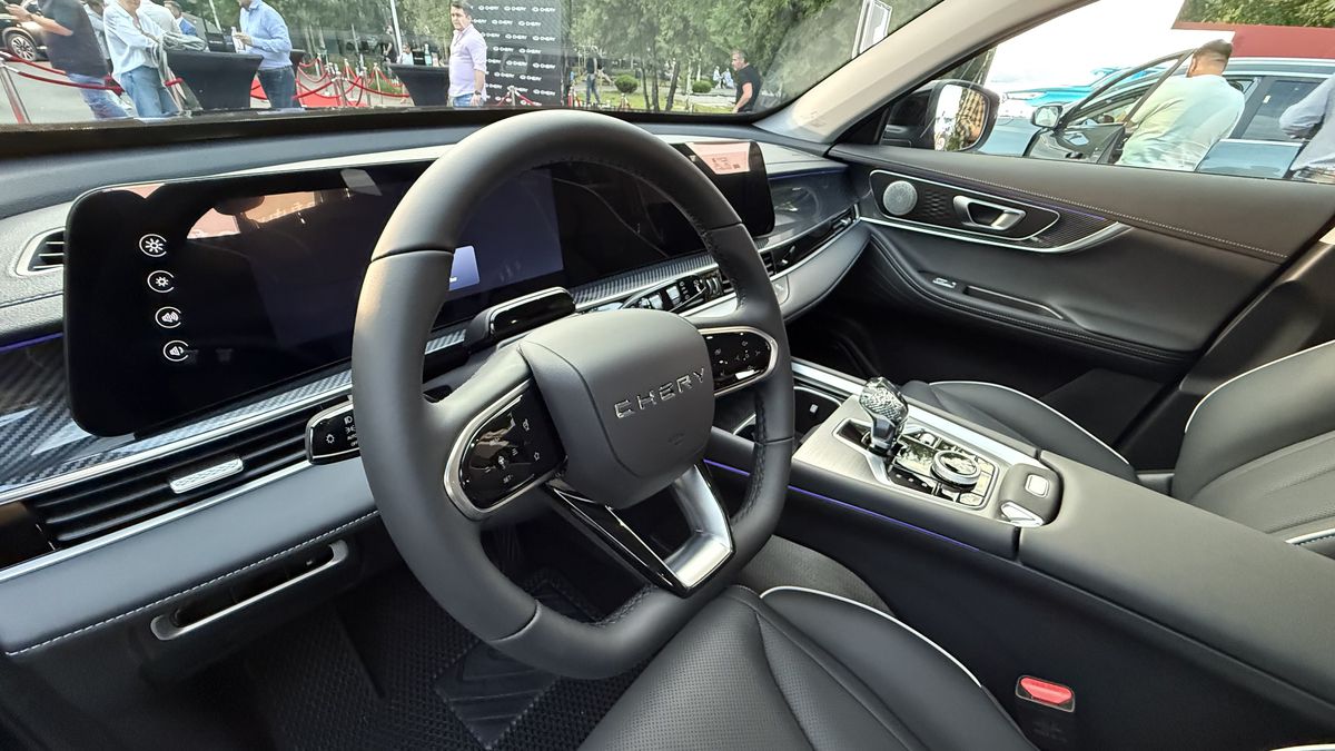 Cele două mașini chinezești care dau peste cap piața auto din România! Noul SUV ar putea deveni coșmarul Daciei