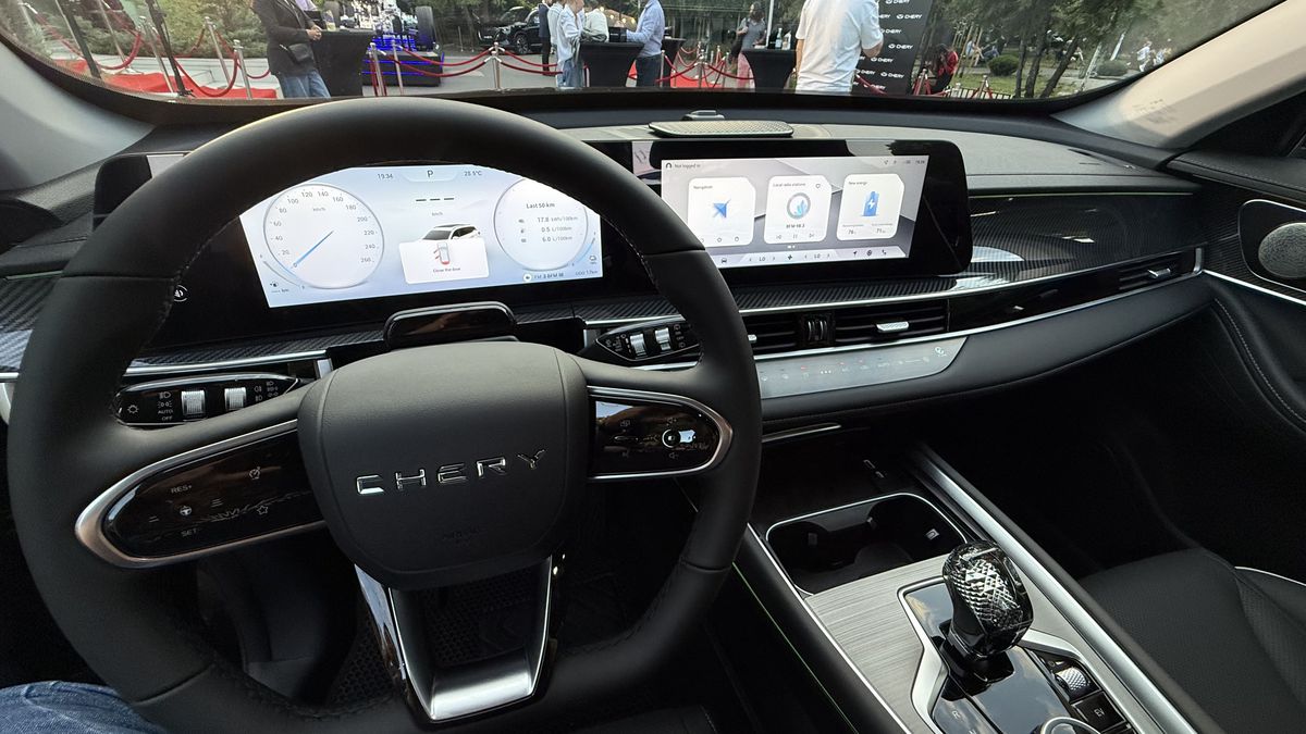 Cele două mașini chinezești care dau peste cap piața auto din România! Noul SUV ar putea deveni coșmarul Daciei