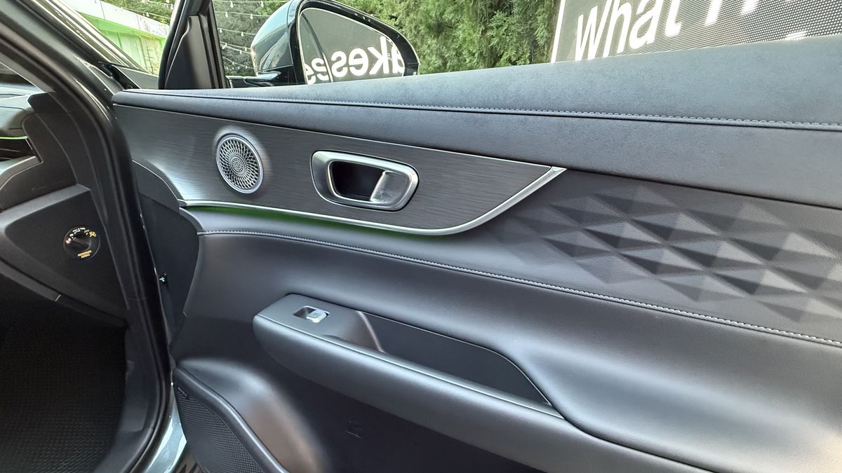 Cele două mașini chinezești care dau peste cap piața auto din România! Noul SUV ar putea deveni coșmarul Daciei