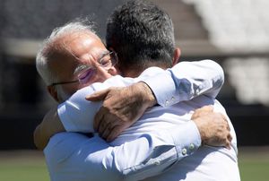 După 6 ani, Răzvan Lucescu a ajuns față în față cu patronul Ivan Savvidis: „Rezolvăm problemele restante”
