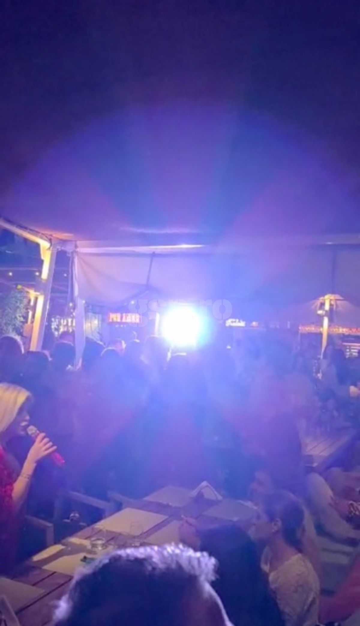 Loredana, show pe masa lui Gică și Ianis Hagi » Petrecere „legendară” joi seara în stațiunea Mamaia! Tot „numărul”, surprins de GSP