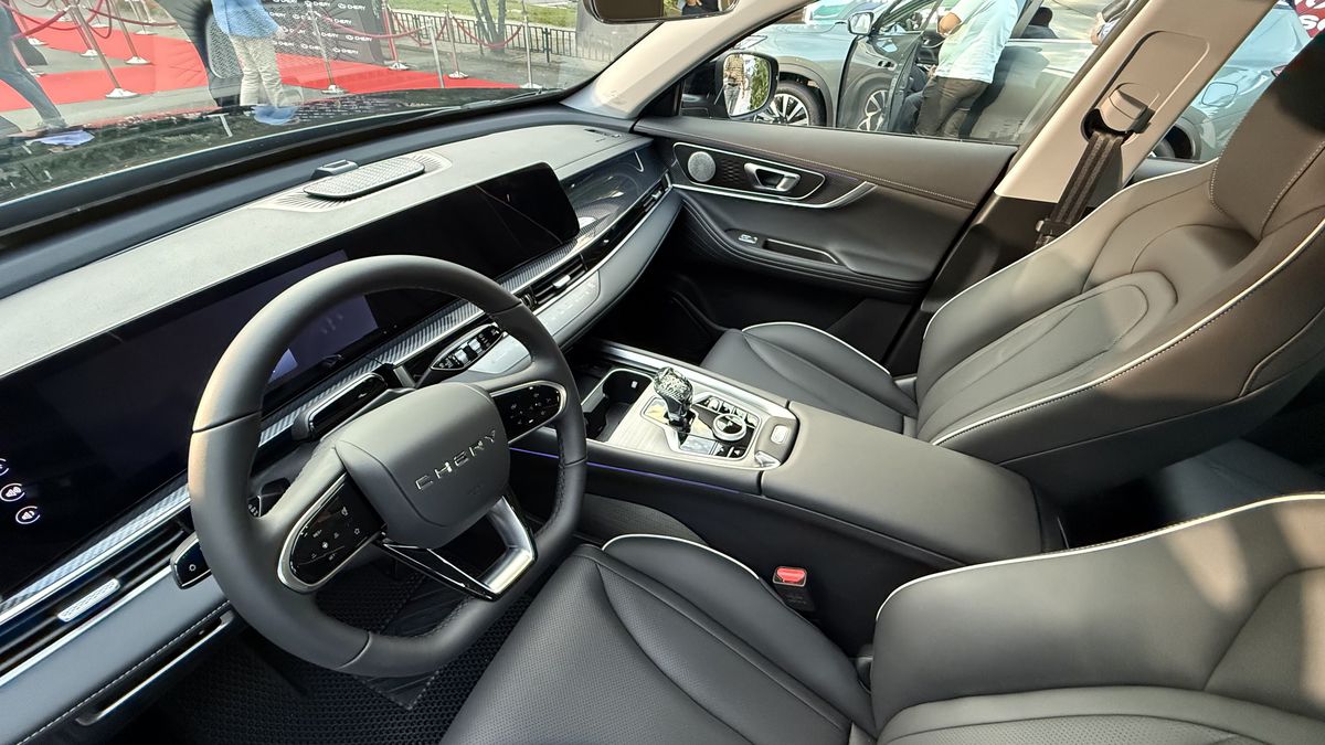 Cele două mașini chinezești care dau peste cap piața auto din România! Noul SUV ar putea deveni coșmarul Daciei