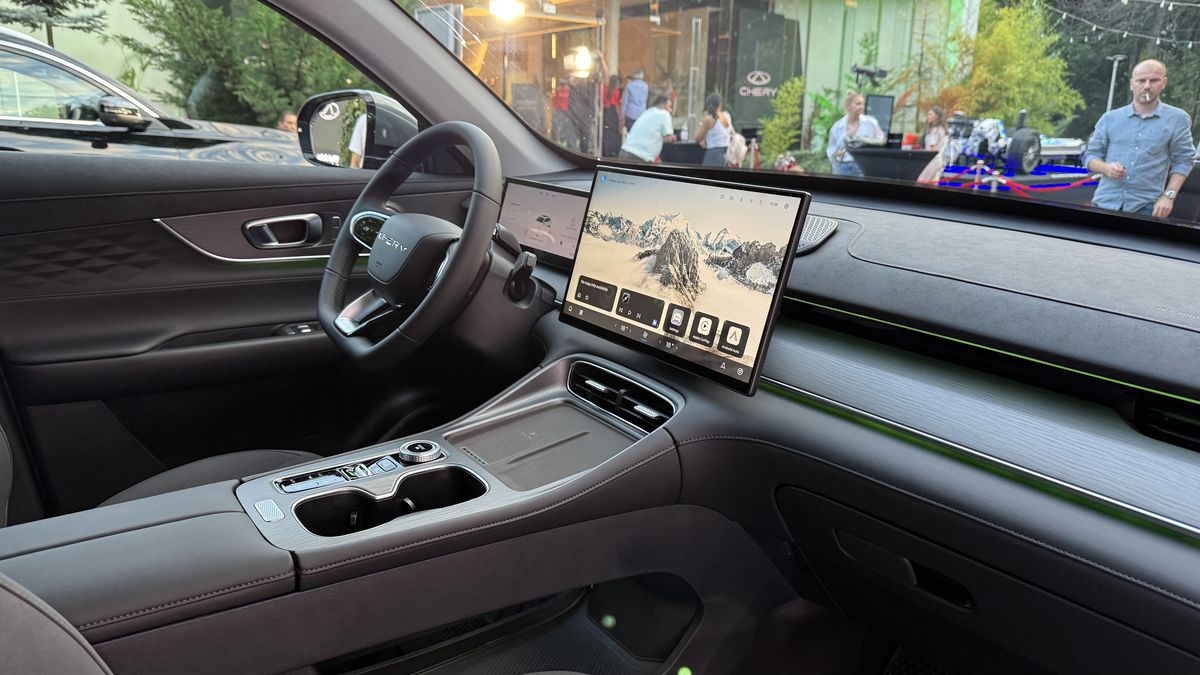 Cele două mașini chinezești care dau peste cap piața auto din România! Noul SUV ar putea deveni coșmarul Daciei