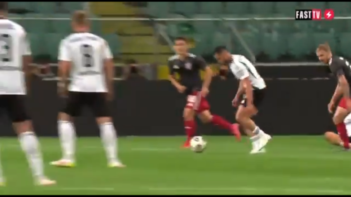 Andrei Vlad a primit un gol de toată frumusețea în Legia - Aktobe