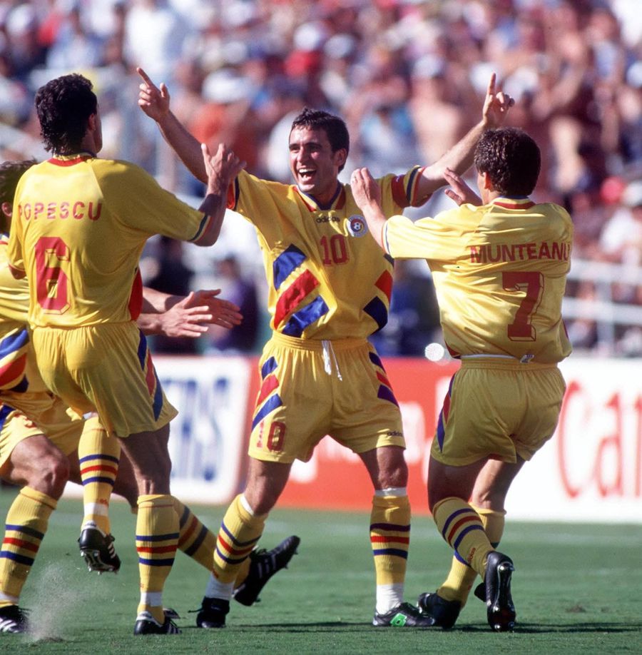 Căpitanul legendar al lui Manchester United a ales cel mai bun 11 împotriva căruia a jucat: un român a prins echipa stelară!