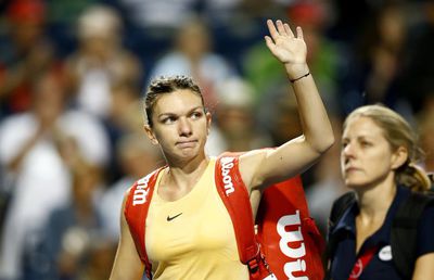 SIMONA HALEP - MARIE BOUZKOVA // VIDEO Simona Halep s-a accidentat și s-a retras în „sferturile” Rogers Cup! Motivul OFICIAL al abandonului și prima reacție a româncei