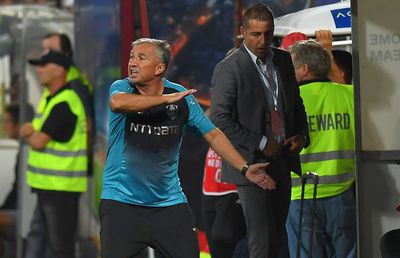 CFR CLUJ - HERMANNSTADT 3-0 // Dan Petrescu, mesaj fără milă pentru Lacina Traore: „E ex-fotbalist! Nici nu știu pe unde umblă acum”