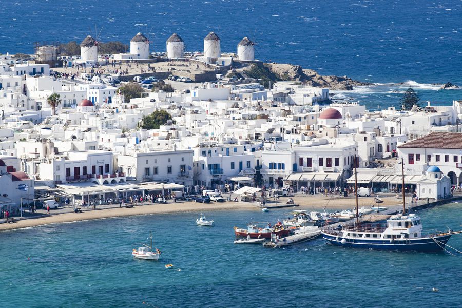 Zona morilor de vânt din Mykonos // FOTO: Imago Filmul arestării lui Dragoș Săvulescu » Ce făcea fostul acționar al lui Dinamo în momentul în care a fost săltat de polițiștii greci